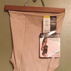 Miraclesuit Shapewear Hi-waist Brief Size Medium
